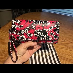 Henri Bendel Clutch/Wristlet Organizer